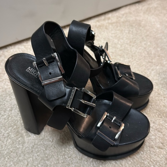 Heels - Picture 1 of 4